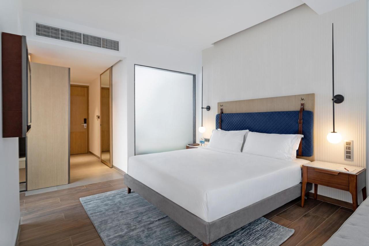 The Crescent 4*