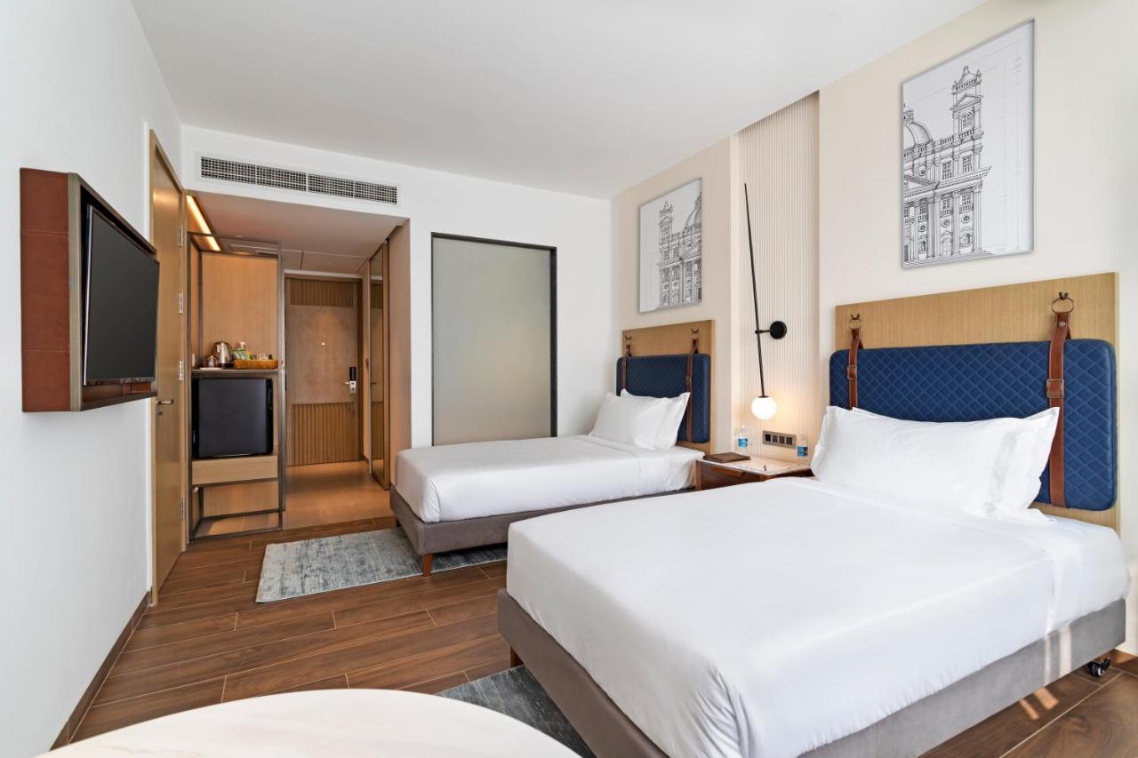 The Crescent Hotel 4*